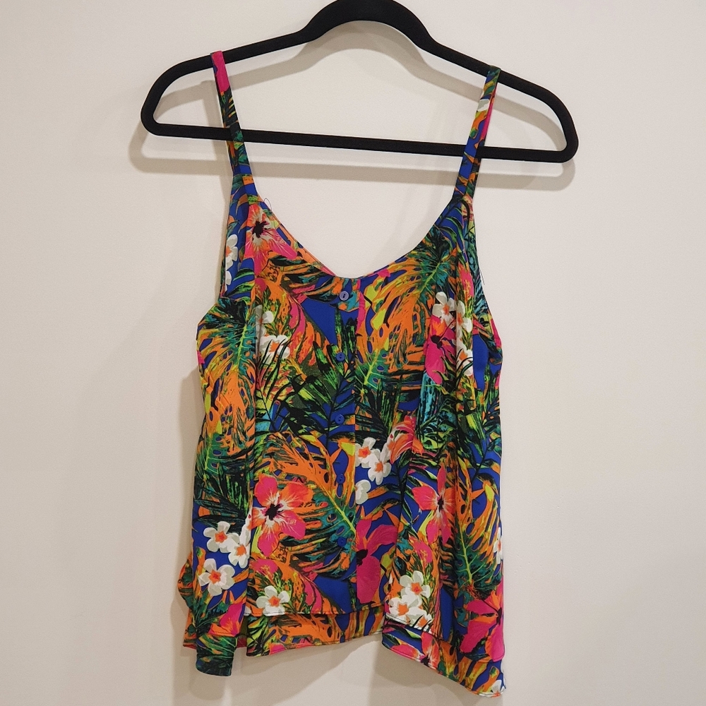 Paper Crane layered flowy floral tank top, multicolor, size large.